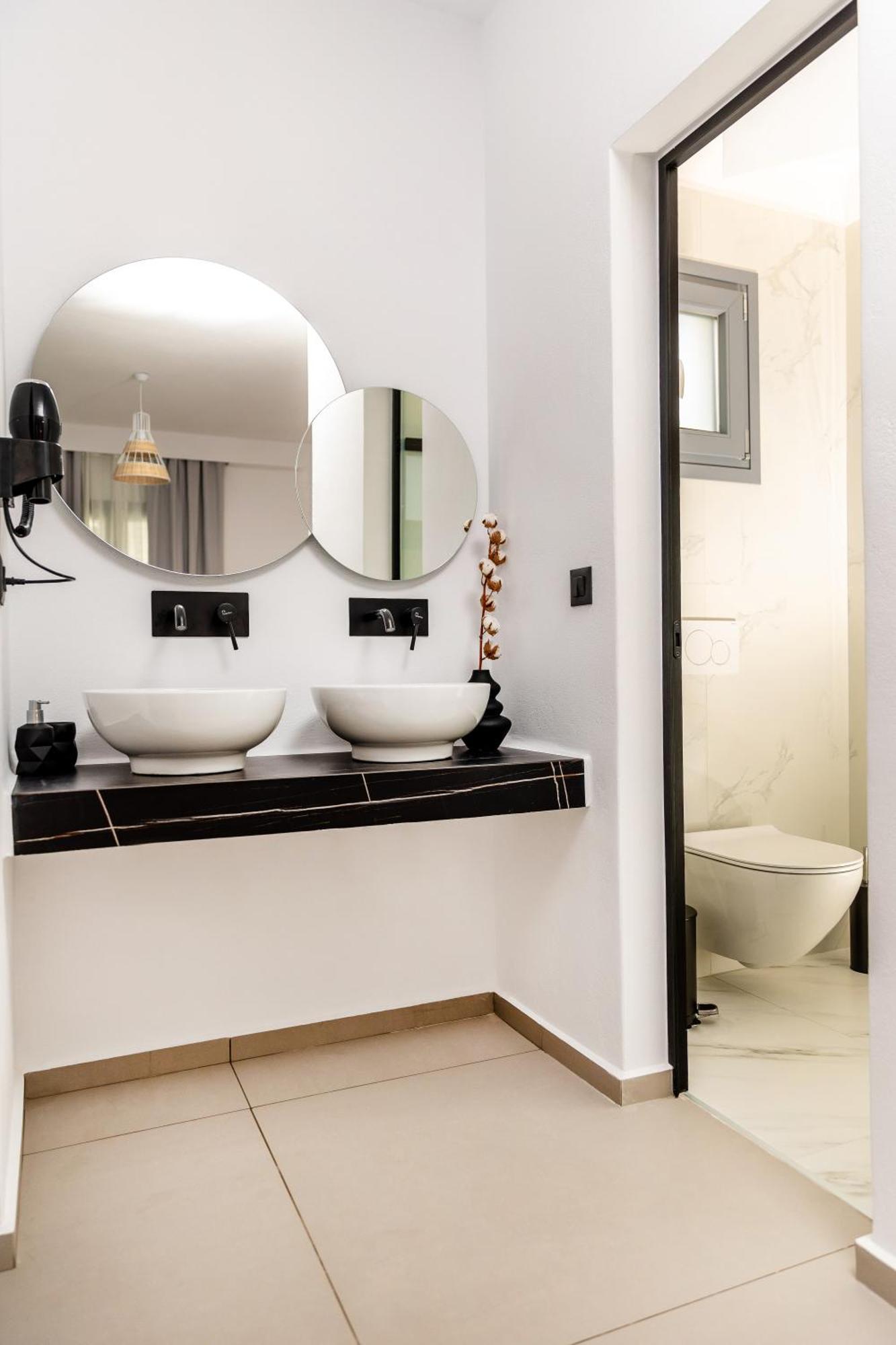 Alenor Hotel
